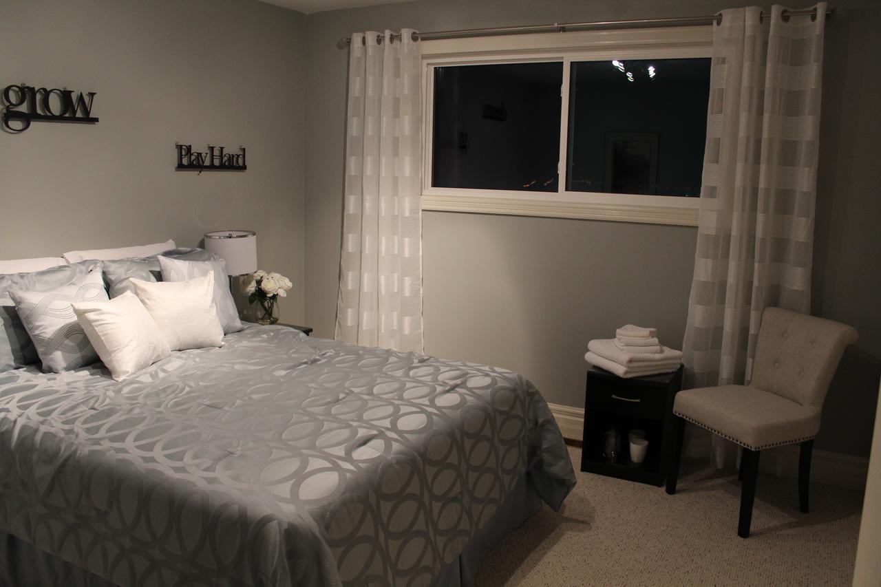 Water'S Edge B & B Oro-Medonte Exterior photo